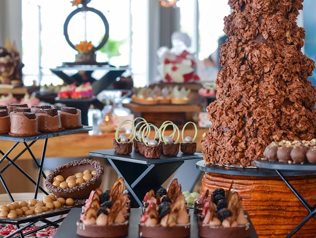 A Festive Brunch of Timeless Sophistication